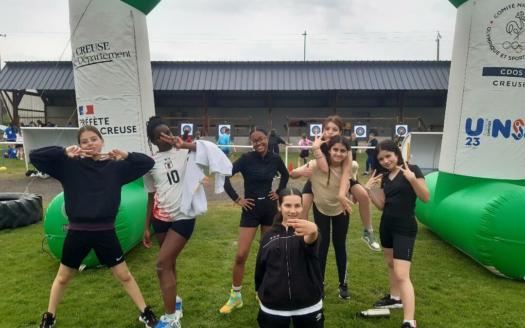 Unss animation « Allez les filles »